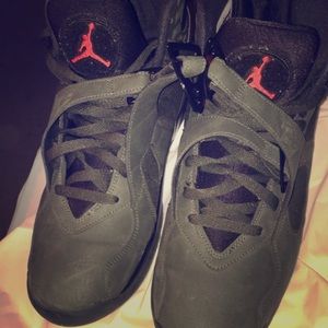 Olive green Jordan 8